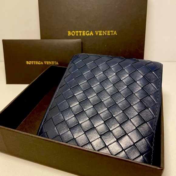 Bottega Venetta bifold wallet - Picture 1 of 14